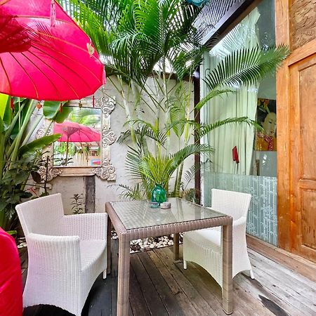The Secret Jungle Villas Seminyak Екстер'єр фото