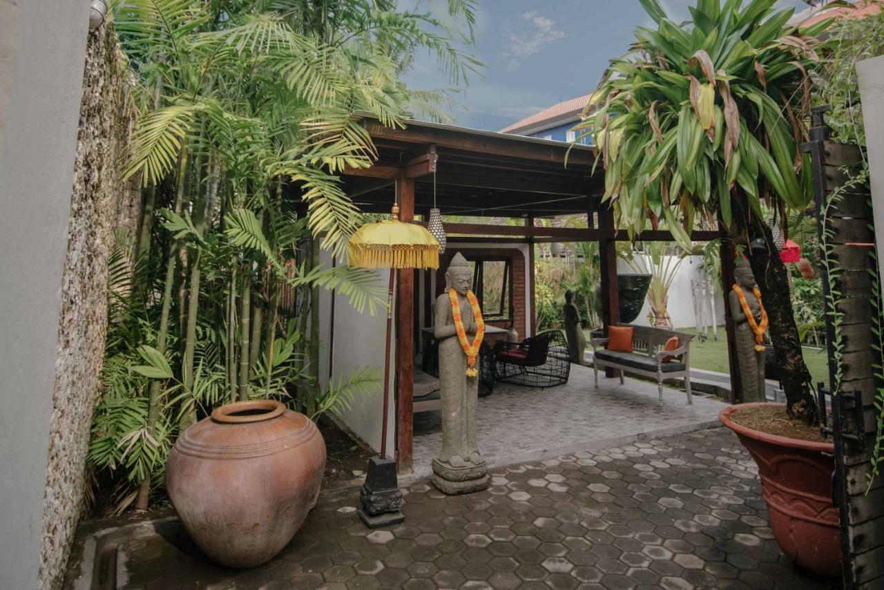 The Secret Jungle Villas Seminyak Екстер'єр фото